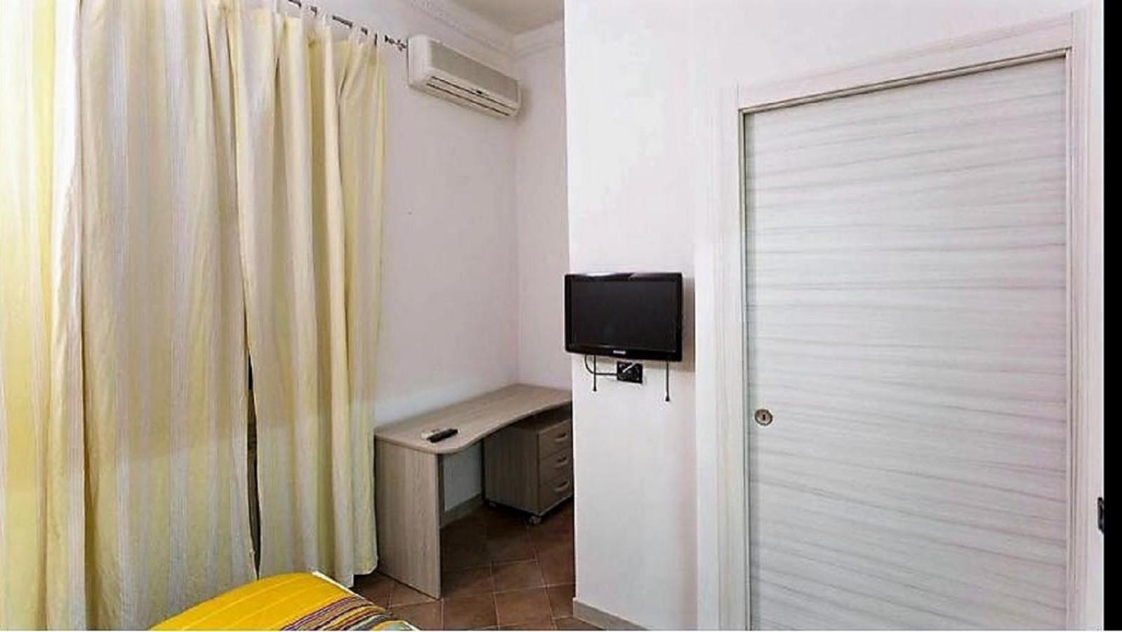 Manzoni House Apartment Lecce Exterior foto